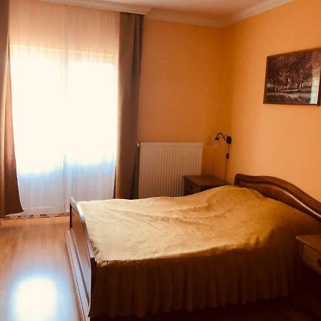Hotel Horvath Vendeghaz Orosháza Zewnętrze zdjęcie