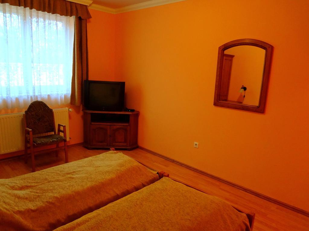 Hotel Horvath Vendeghaz Orosháza Zewnętrze zdjęcie